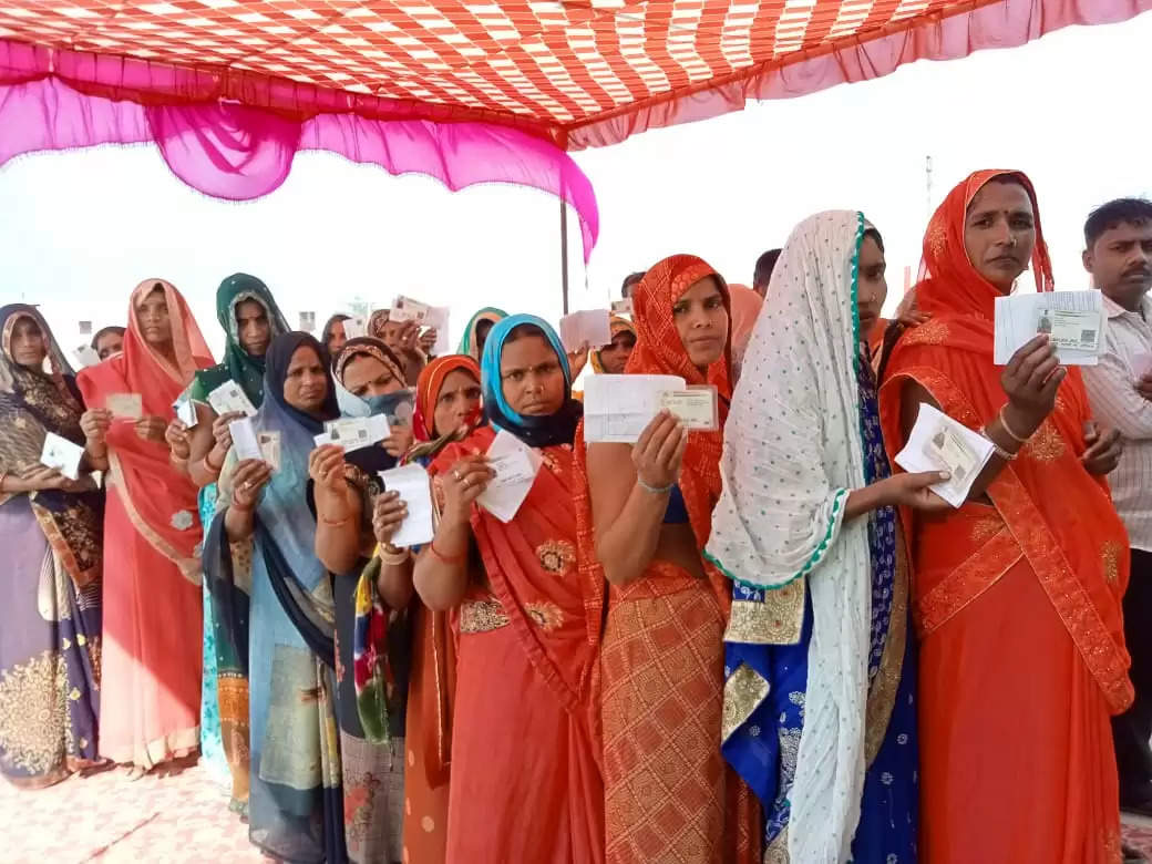 Hariyana Panachayat Election: हरियाणा में शुरू हुआ पहले चरण का मतदान, सुबह 7 बजे से शुरू हुई पोलिंग 