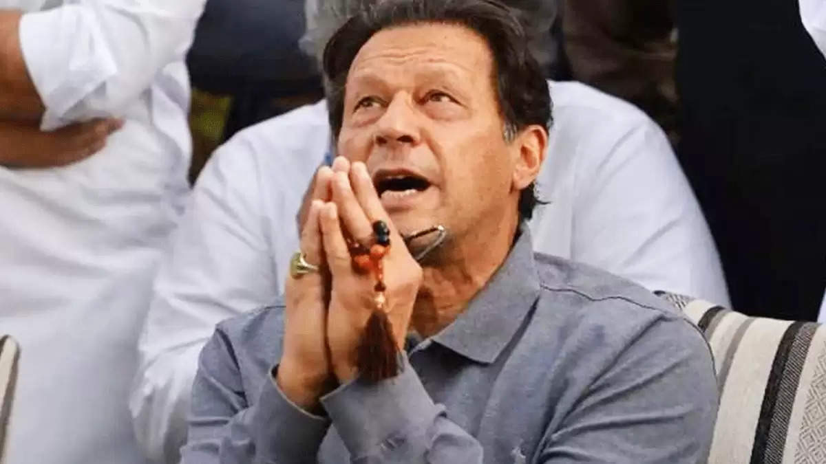पाकिस्तान: दिनभर चले हंगामे के बाद पूर्व PM इमरान खान का गिरफ्तारी वारंट रद्द