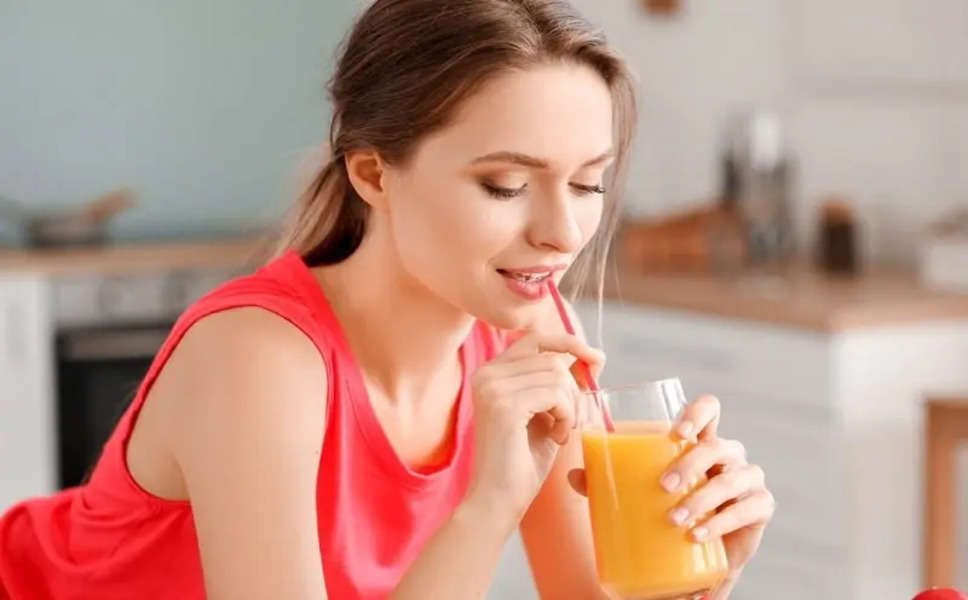 Daily Juice: रोजाना जूस पीने से आपके शरीर में क्या होता है? जानकर हैरान हो जाएंगे आप!