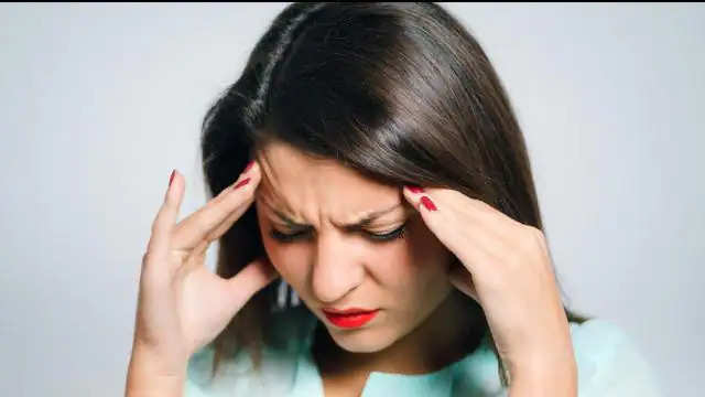 महिलाओं में सेक्स से जुड़ा है माइग्रेन का कनेक्शन, आधे सिरदर्द का निदान जान होंगे हैरान