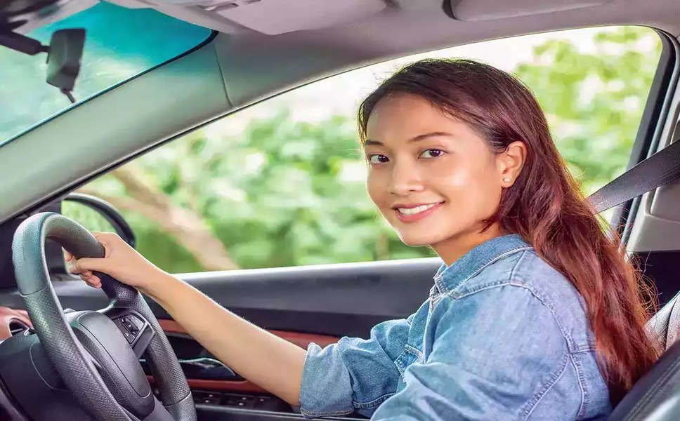 Car Driving Tips: कार चलानी सीखनी है तो पहले याद कर लें DSSSM नियम, नहीं जानते ज्यादातर लोग