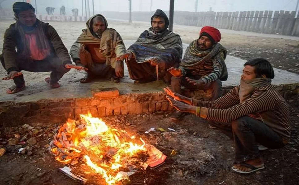 Aaj Ka Mosham: आज दिल्ली सहित पूरा उत्तर भारत ठंड से कांपा, हरियाणा घने कोहरे की चपेट में, अगले दो दिन तक सर्दी का सितम