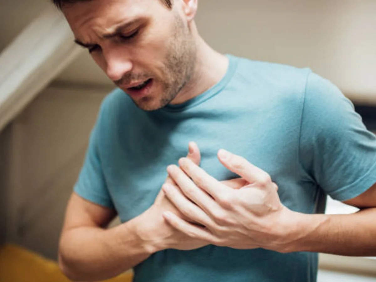 Heart Attack से बचने के लिए खाएं ये 4 चीजें, मिडिल एज में भी नहीं होगी दिल की बीमारी