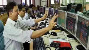 पस्त शेयर पर जमकर लगा दांव, 8% चढ़ गए भाव, एक्सपर्ट बोले- अभी और आएगी तेजी, ₹70 पर जाएगा भाव